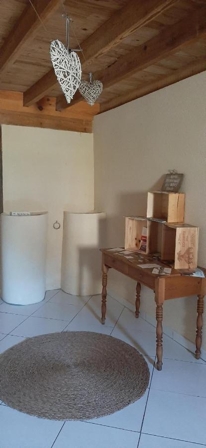 Chambres d'Hôtes La Luzernière Saint-Denis-de-Pile Esterno foto